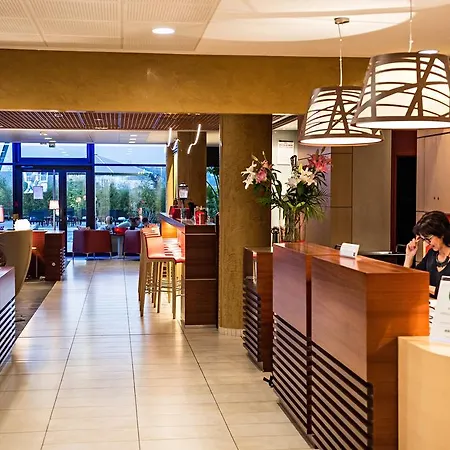 Kyriad Prestige Toulon - L S S M - Centre Port 3* ラ・セーヌ・シュル・メール