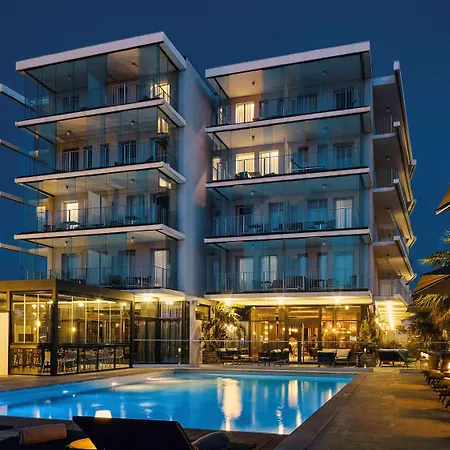 ホテル Kyriad Prestige Toulon - L S S M - Centre Port ラ・セーヌ・シュル・メール